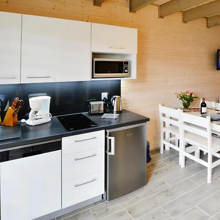 In Siano Ty Near The Beach, Cleaning Included *
